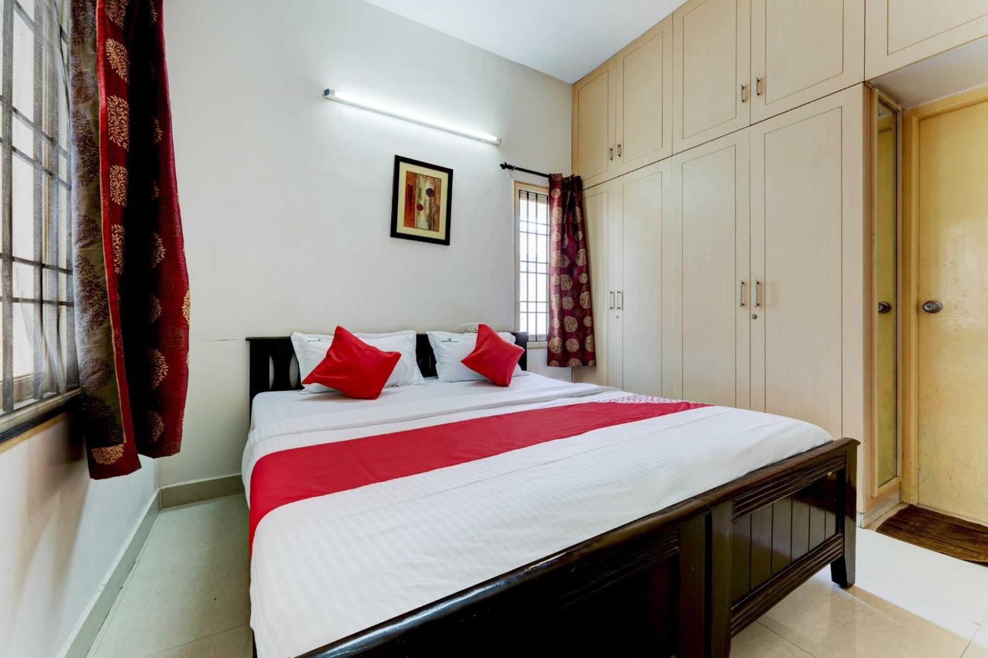 Hotel O J2 Service Apartment Csennai Kültér fotó